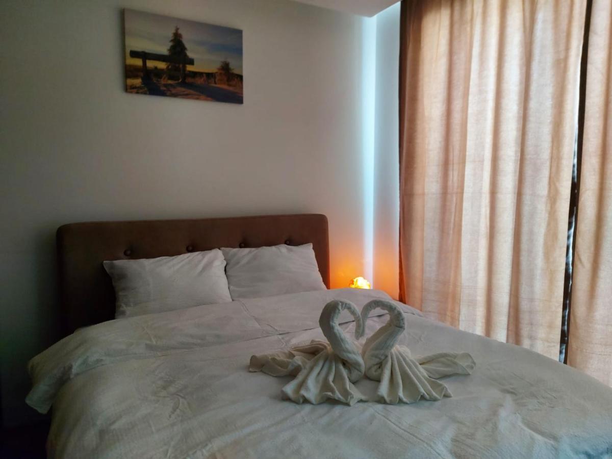 President Kop A 407 Apartment